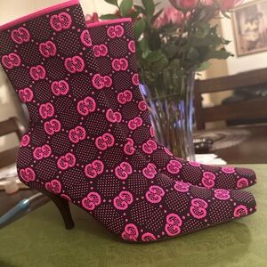 Gucci
GG Jacquard sock bootie
Size 40.5 women
